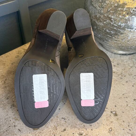 Gianni Bini Womens Brown Suede Leather Ankle Bootie Stacked 3 1/2" Heel Size 10 - Picture 5 of 5